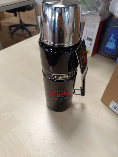 217815 - TERMOS - Termos Inox King, Shishe, Blu, 1.20L, Çelik inox, i papërshkueshëm nga rrjedhjet, i mban pijet të ngrohta për 12 orë dhe të ftohta për 24 orë, i sigurt për lavastovilje, pa BPA