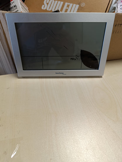 256339 - TECHNOLINE Orë muri dixhitale WS8016, ekran i madh, DCF77, datë, dita e javës (7 gjuhë), temperaturë dhe lagështi, 2 alarme me funksion shtyrjeje, e heshtur, 12/24 orë, funksionon me bateri