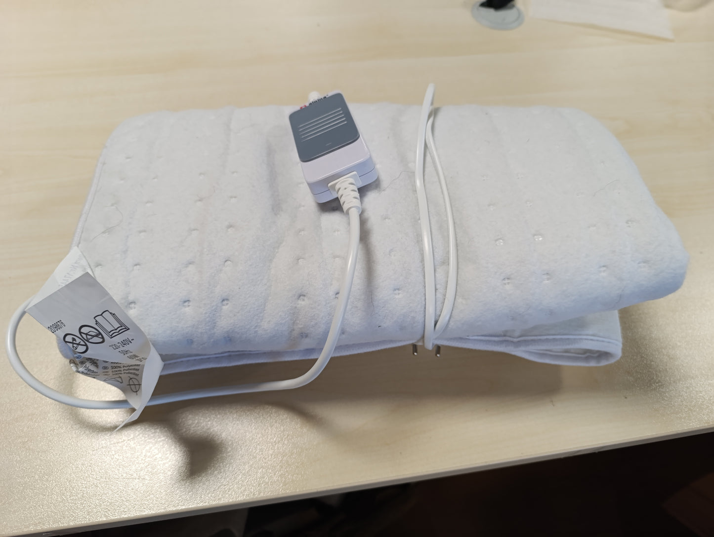 213845 - ALPINA Batanije me Ngrohje për 1 Person, 3 Cilësime Ngrohjeje, Telekomandë