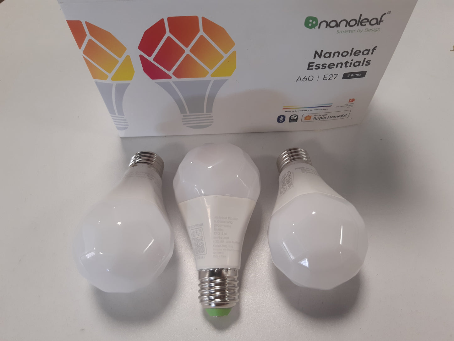 260690 - NANOLEAF ESSENTIALS | Llambë Smart A19 | 800Lm | E bardhë | 2700K-6500K | 120V-240V | E27 V2 - 3 copë