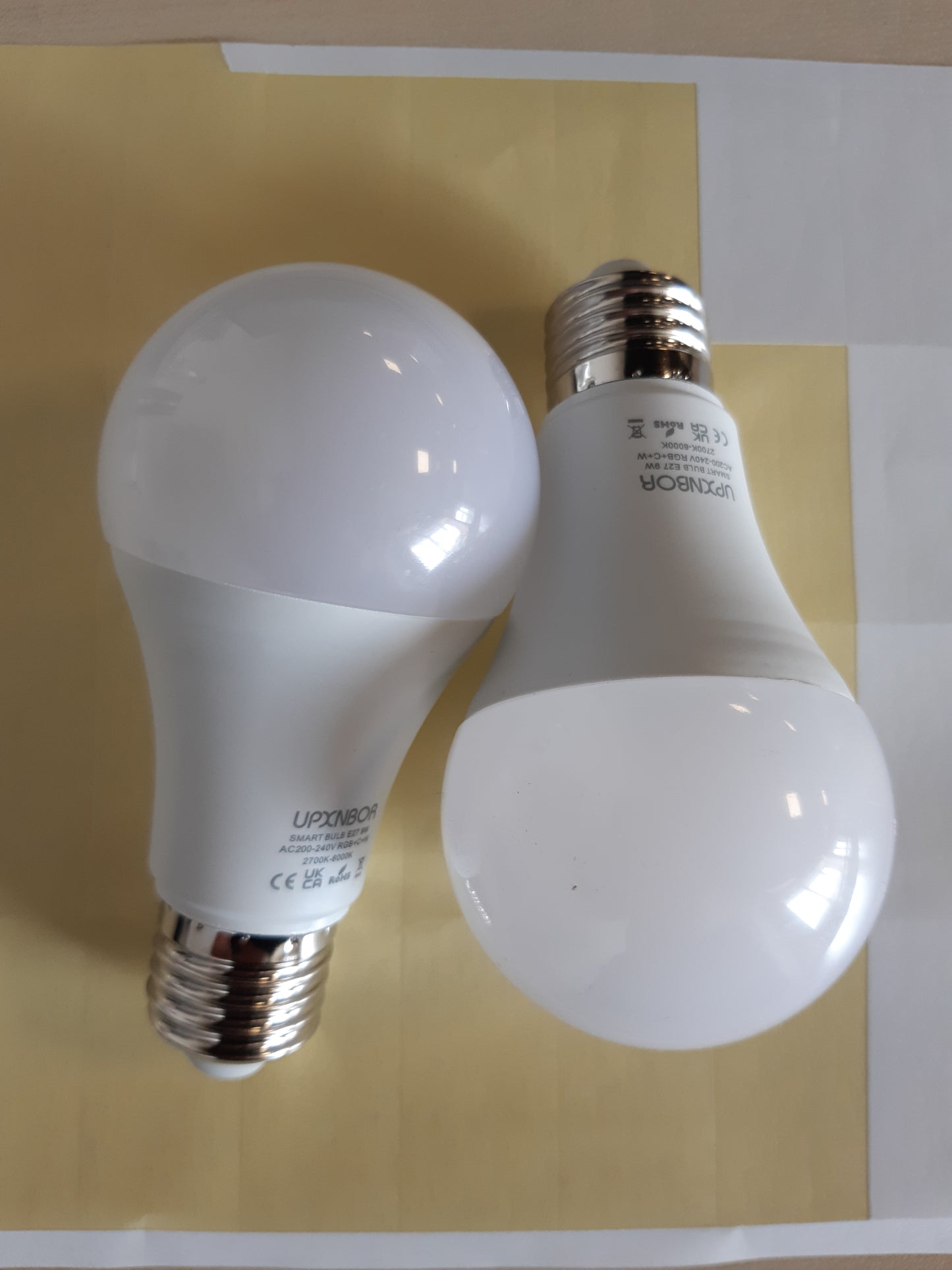 262665 - UPXNBOR Llambë inteligjente E27 LED WiFi RGBWW 850LM, 16 milionë ngjyra, 2.4GHz, Pako me 2