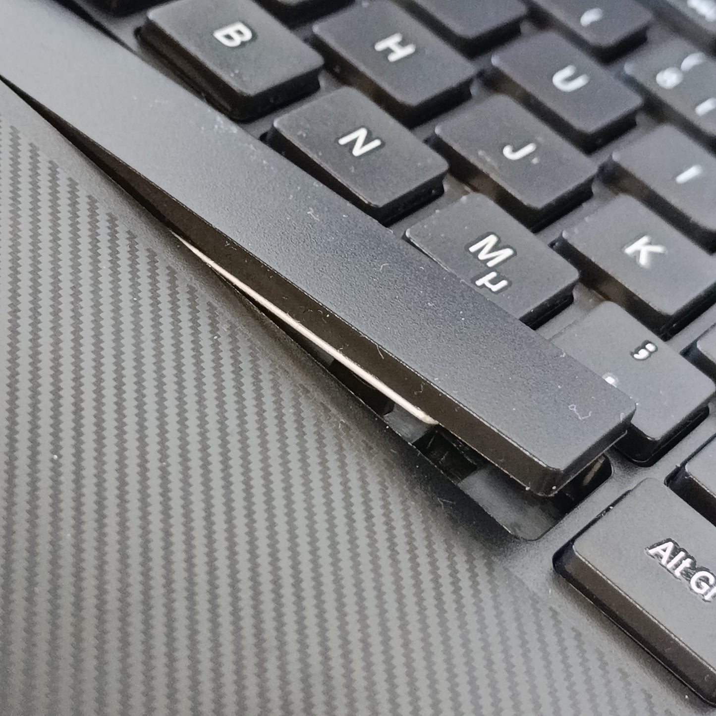 268320 - Set Tastiere dhe Mausi pa Tel, Tastierë Ergonomike me Madhësi të Plotë, Mbështetje Kyçi, Mbajtëse Telefoni, Modalitet Gjumi, 2.4 GHz, i Qetë për Mac, Windows, Laptop, PC