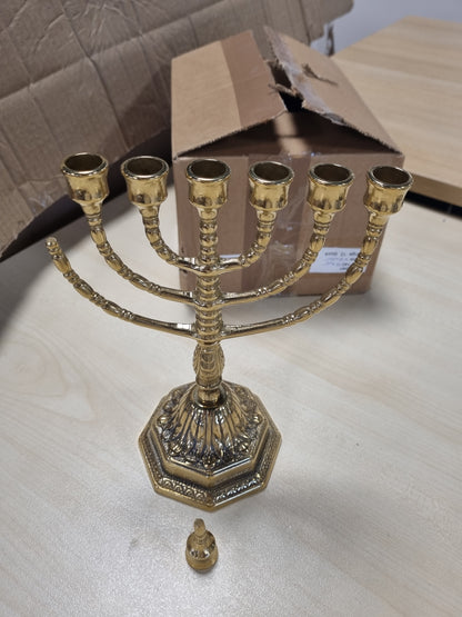 213303 - NKLAUS Mbajtëse qirinjsh Menorah prej bronzi e punuar me dorë, 23cm