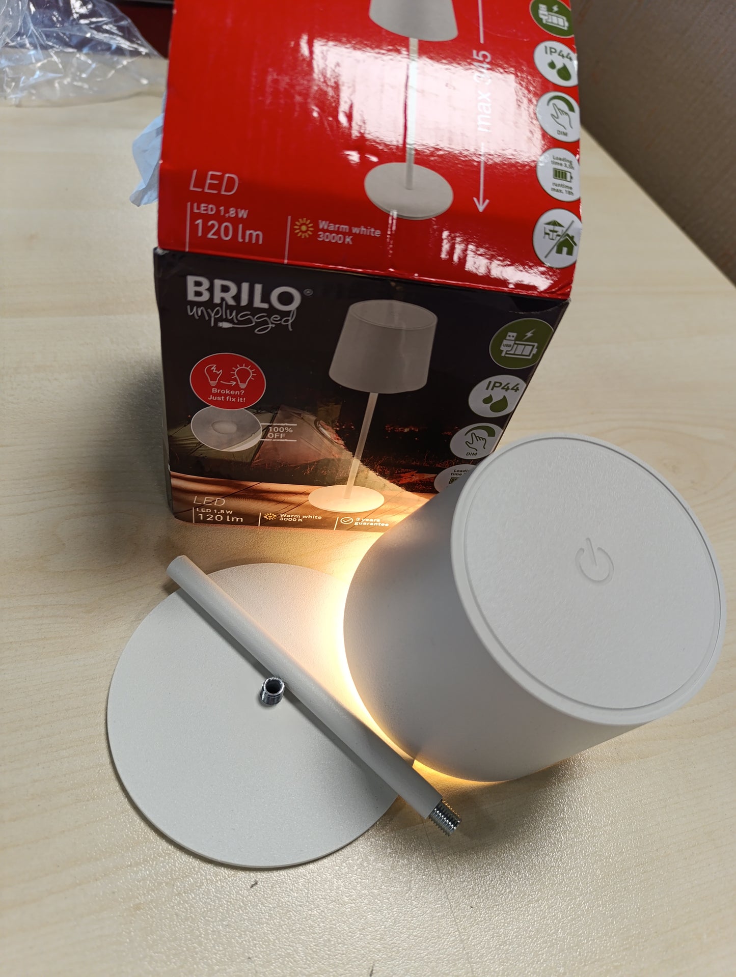 263491 - BRILONER Llambë Tavoline LED Pa Tel IP44, e Errësueshme, Bateri e Zëvendësueshme, 11x34.5 cm, E Bardhë Ngjyrë E Ftohtë
