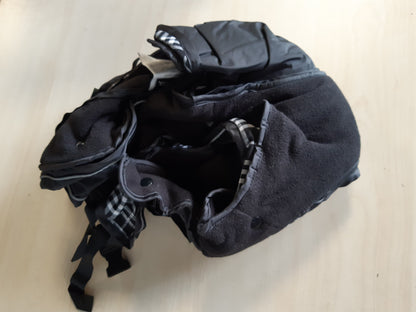 177252 - HUNTER UPPSALA Xhaketë për Qen, Dizajn 2-në-1 me Rreshtim të Brendshëm të Lëvizshëm, Rezistente ndaj Ujit, Tuba Reflektues, Madhësi: 50, Bark i Mbyllur, Ngjyra: e Zezë