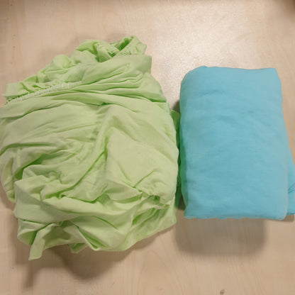 237230 - EASY DORT Set me 3 çarçafë të montuar, 70 x 160 cm, 100% pambuk, ngjyrë turkeze dhe e bardhë, elastik