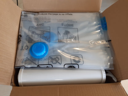 215948 - AMAZON BASICS Qese Ruajtjeje me Kompresion me Vakum me Pompë Dore, Pako me 6 copë (2 x Madhësi Jumbo, 2 x Madhësi L, 2 x Madhësi M), Transparente.