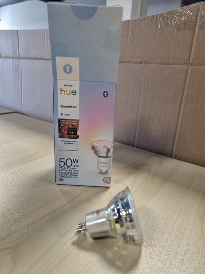 240800 - PHILIPS HUE Dritë LED Essential Smart LED GU10, e bardhë dhe me ngjyra, 2200K-6500K, 345 lumen, me errësim, pajtueshme me Alexa, Google Assistant dhe Apple Home, 1 pako
