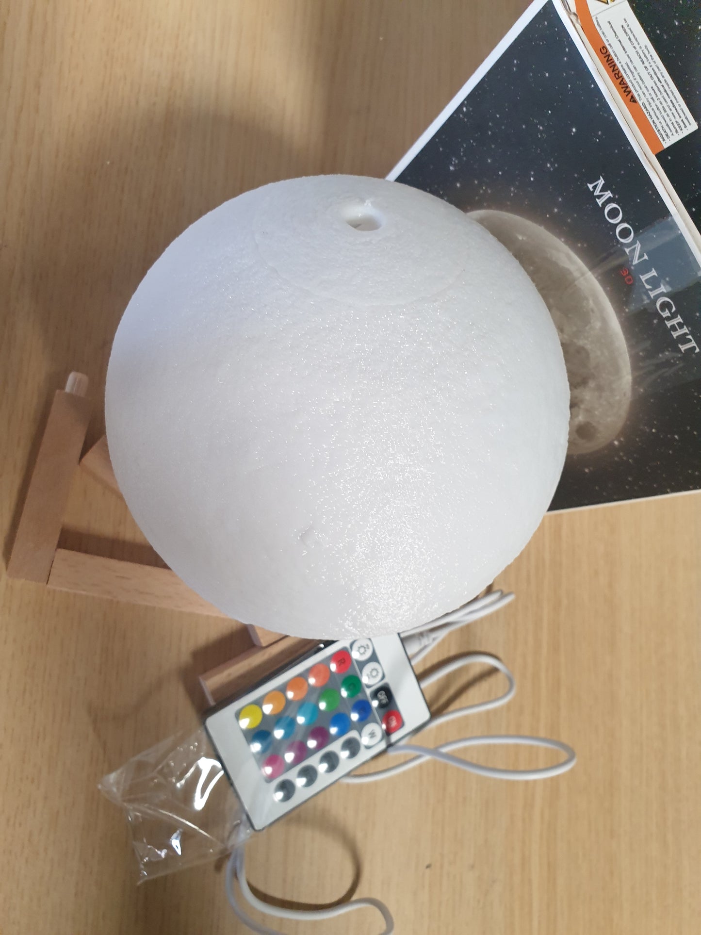 222959 - EXTSUD LLAMBË HËNE 3D, Dritë Nate LED 15cm, e zbehtë me 16 ngjyra, telekomandë dhe çelës me prekje, e rikarikueshme USB