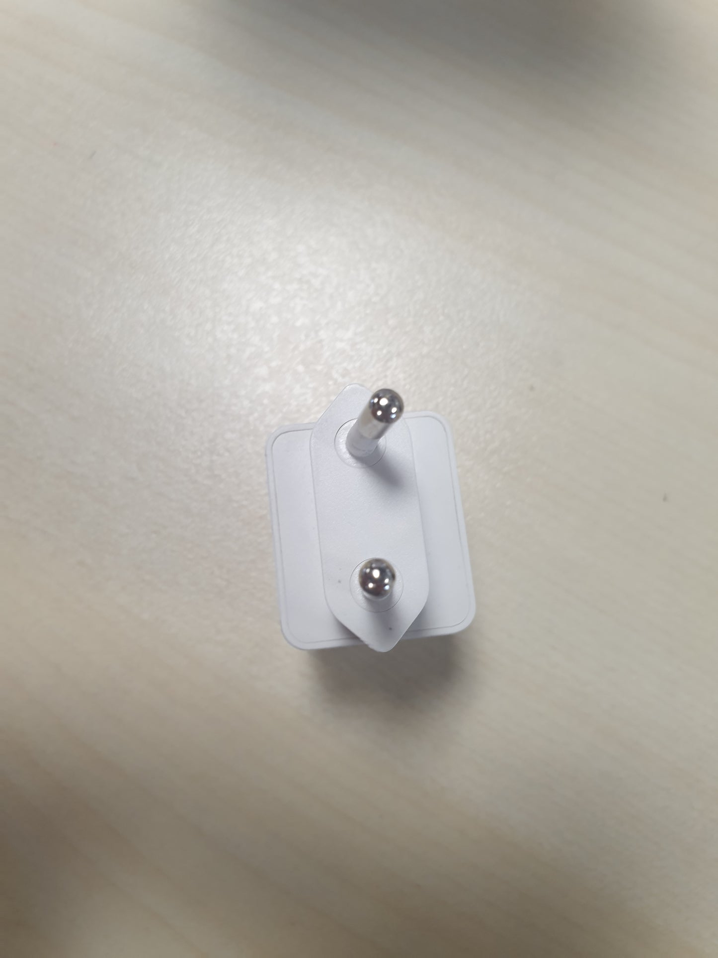 266707 - HAMA Karikues i shpejtë USB (karikues i shumëfishtë, USBC, USBA, karikues universal për telefona celularë dhe tableta, adaptor energjie me karikim të shpejtë, 30W)