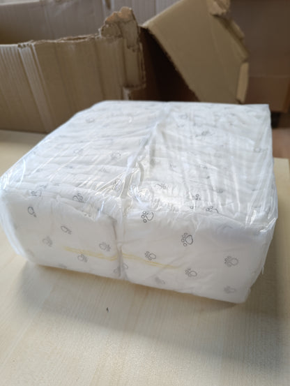 246899 - Amazon Basics Pelena për qen meshkuj, Madhësia S, të bardha, 30 copë
