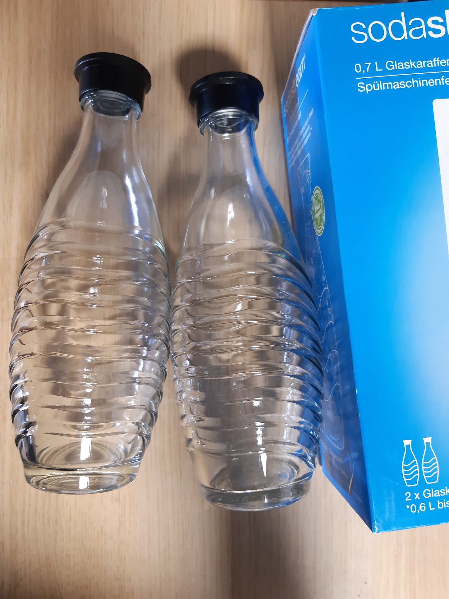215717 - SODASTREAM Karafe qelqi – Set prej 2 shishesh x 0.7L, të përputhshme vetëm me makinat Penguin dhe Crystal