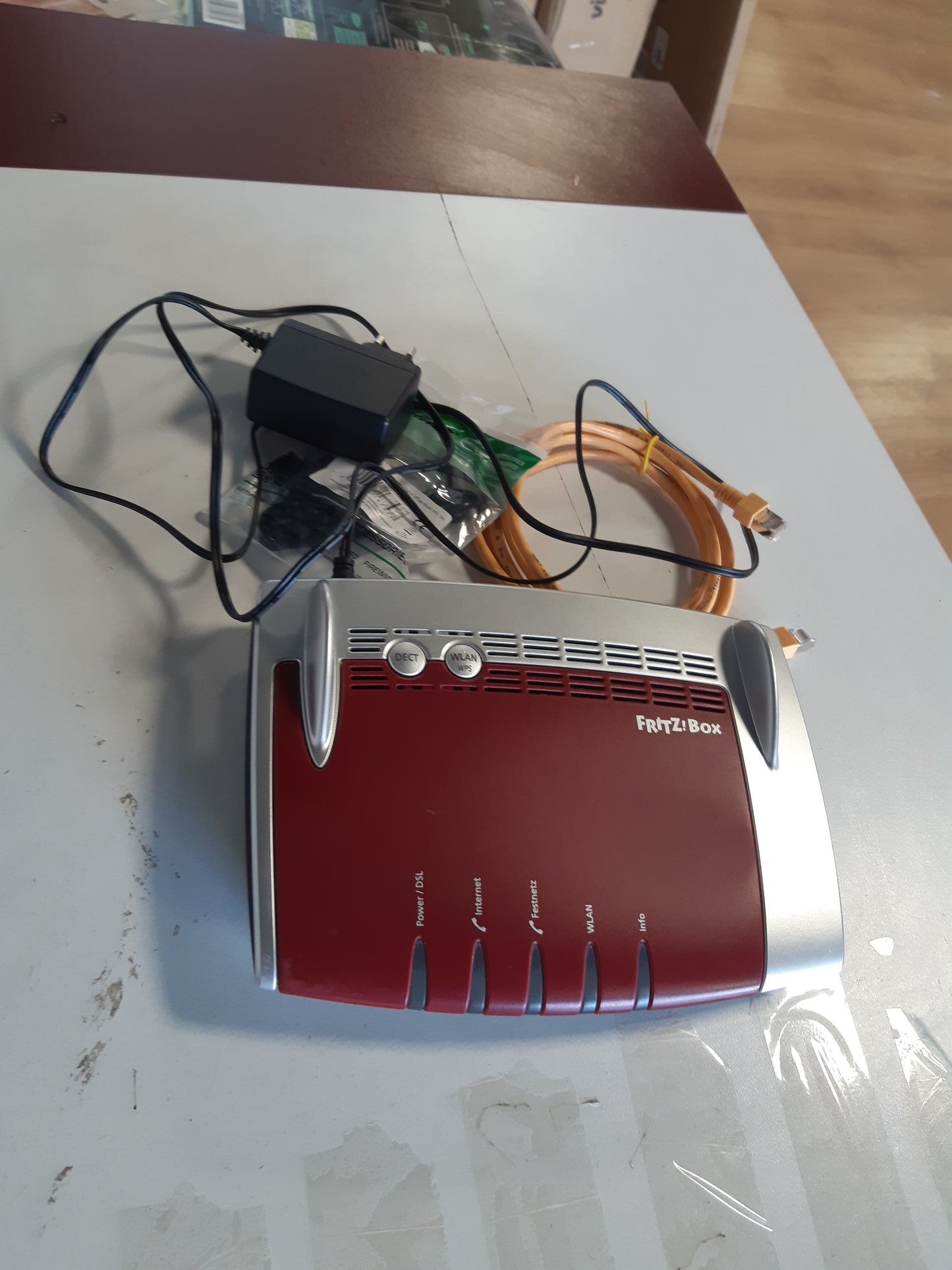 266408 - AVM FRITZ!Box 7490 Router WLAN AC + N - VDSL/ADSL, 1.300 Mbit/s (5 GHz), 450 Mbit/s (2,4 GHz), Bazë DECT, Server Media
