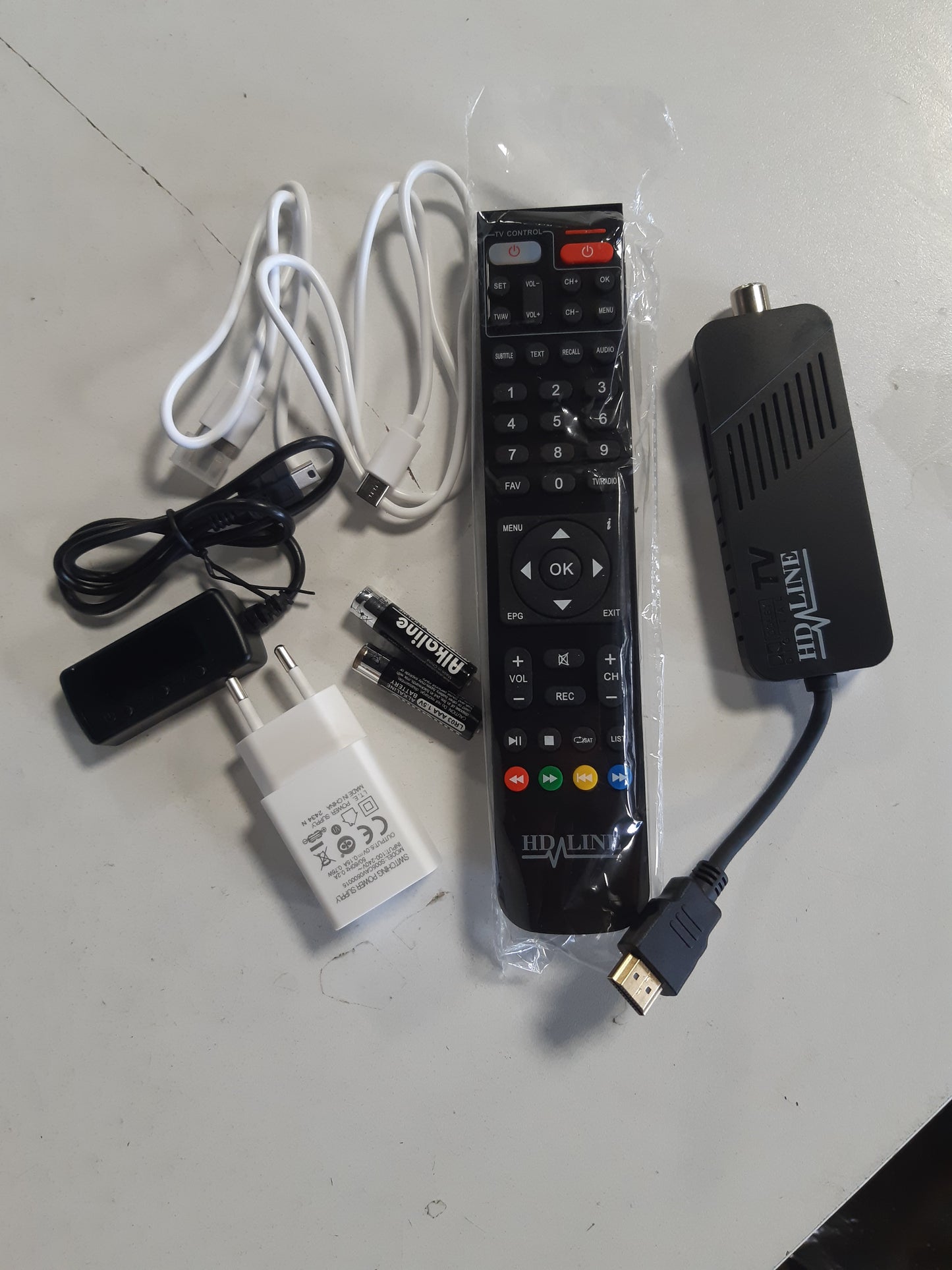 268995 - LEYF Dekoder DVB-T2 Full HD 1080P, ekran dixhital, HEVC H265 Main 10 Bit, telekomandë 2-në-1, HDMI/AV, USB