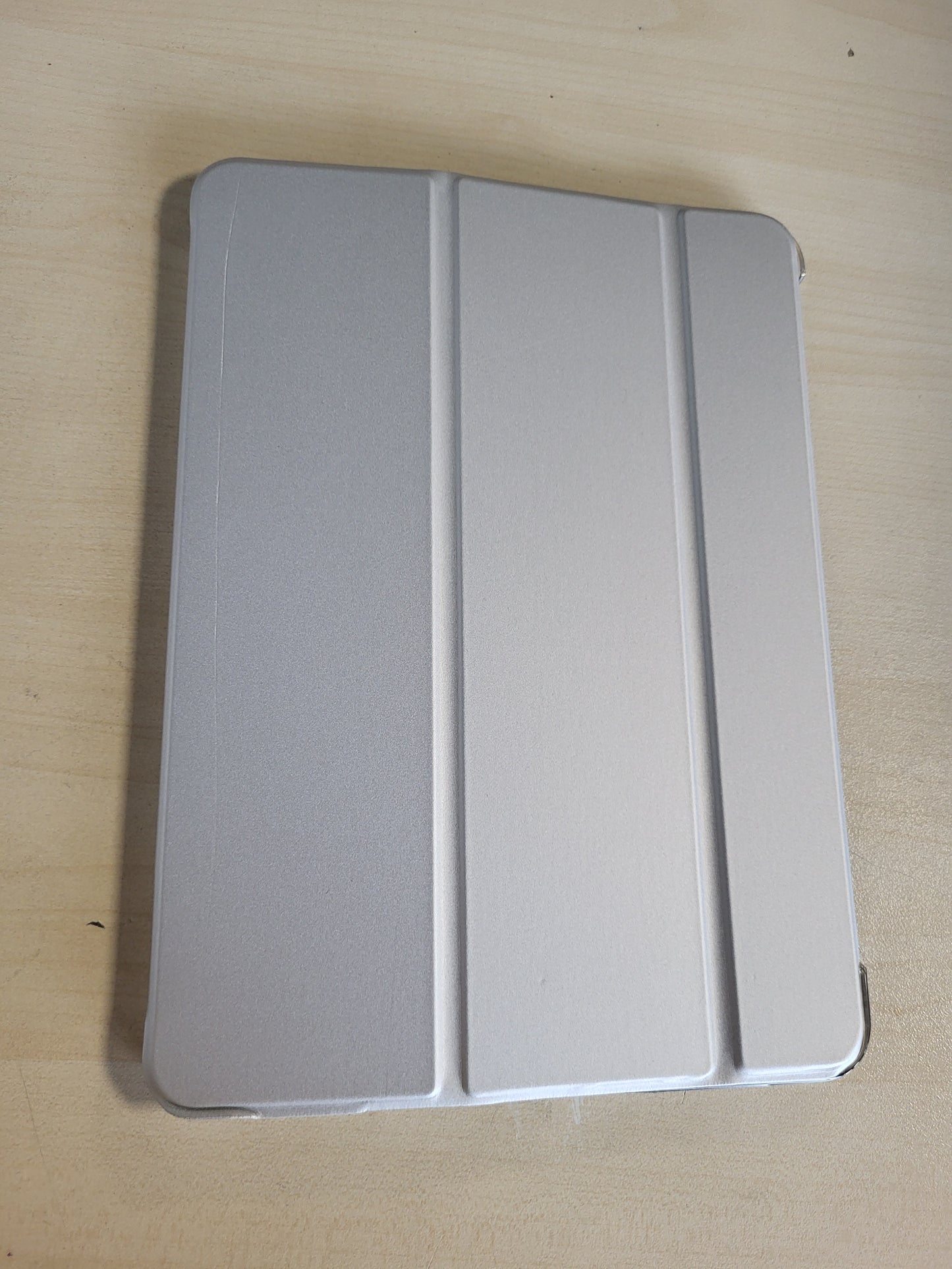 269034 - JETech - Mbulesë VETËM për iPad Air 11 inç M4/M3/M2 (2026/2025/2024), iPad Air Gjenerata e 5-të/4-t 2022/2020 10.9 inç, Mbulesë me Gjumi/Zgjim Automatik (Argjendtë)