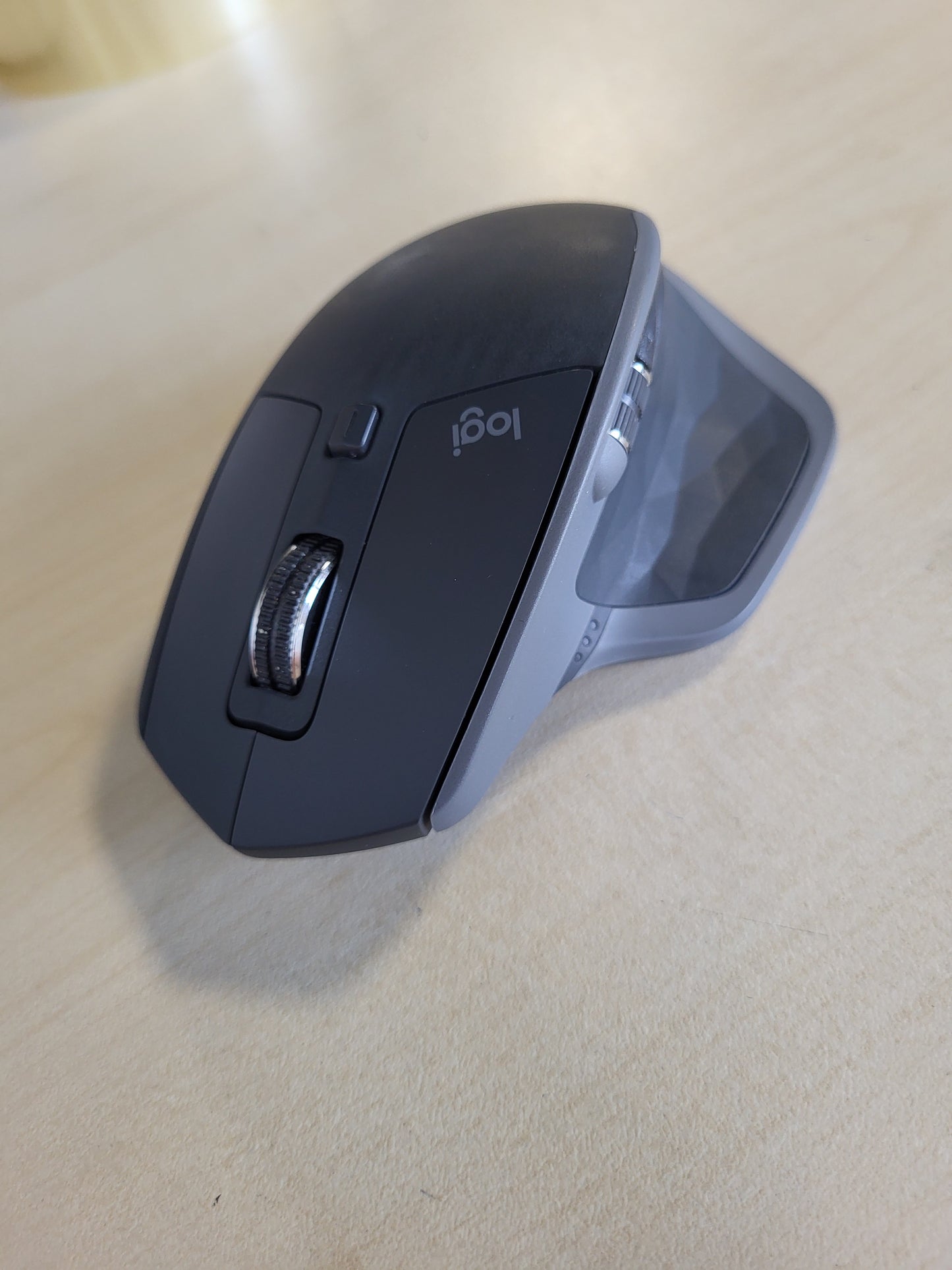 266064 - LOGITECH Maus pa tel MX Master 2S, Bluetooth, ergonomik, rikarikueshëm, lidh deri në 3 kompjuterë, grafit