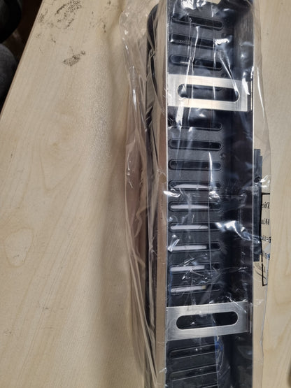 213112 - BLOMUS Shportë dushi e bërë nga çelik inox i lëmuar, futje plastike për pastrim të lehtë, (L / G / Th: 8.5 x 34 x 8 cm)