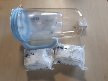 213159 - BRITA Enë filtri uji prej qelqi blu (2.5l) përfshirë 3 filtra uji rubineti MAXTRA PRO