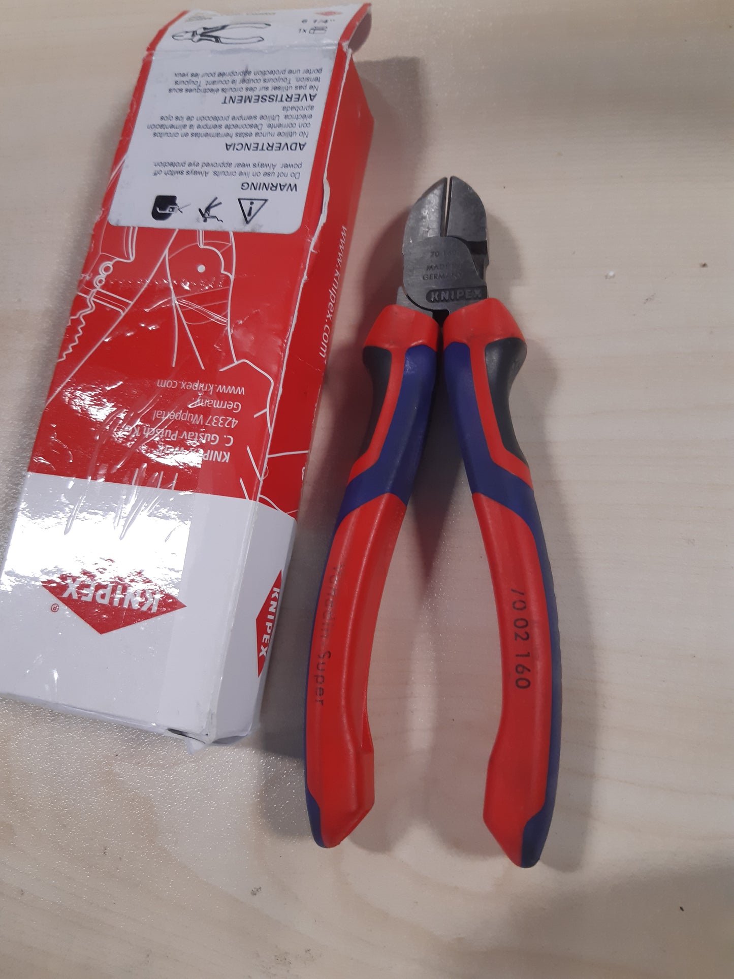164519 - KNIPEX Prerës Anësorë me Doreza Komode, Madhësi 160 mm, Modeli 70 02 160