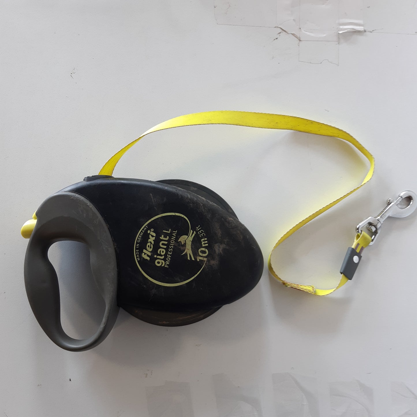 255335 - LIDHËSE PROFESIONALE PËR QEN FLEXI GIANT, E ZEZË/NEON, MADHËSIA L, 10M