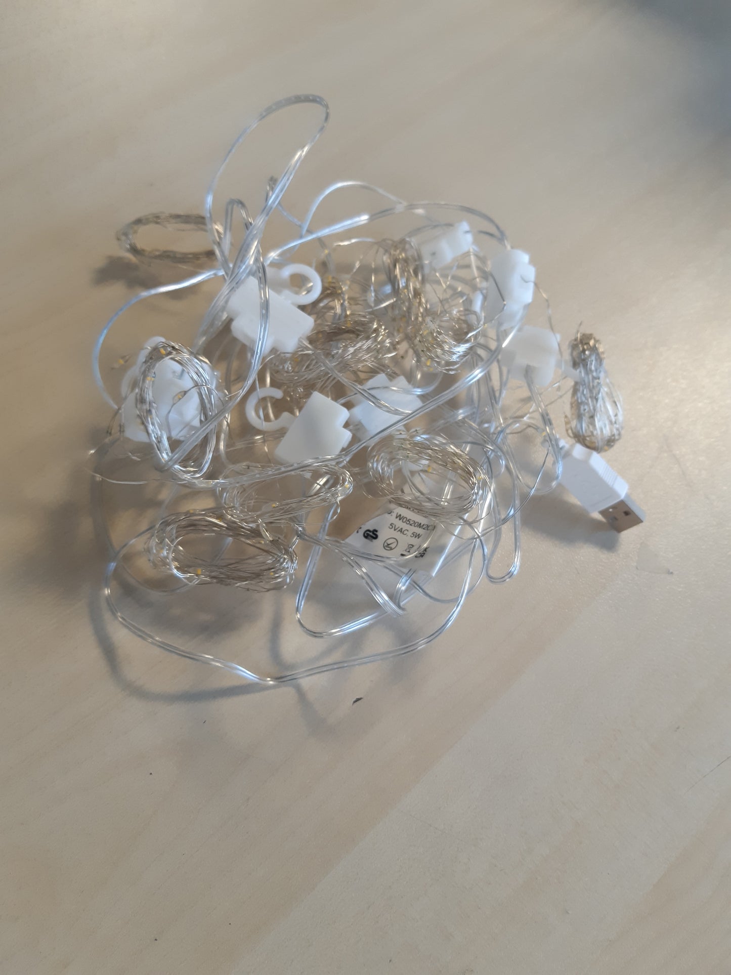 216699 - OLLNY Perde me Dritë LED 2x2m, 200 LED Drita me Tel USB të Bardha të Ngrohta, 10 Grepa, për Përdorim të Brendshëm dhe të Jashtëm, Dekorim për Ramazan, Dasëm, Festë