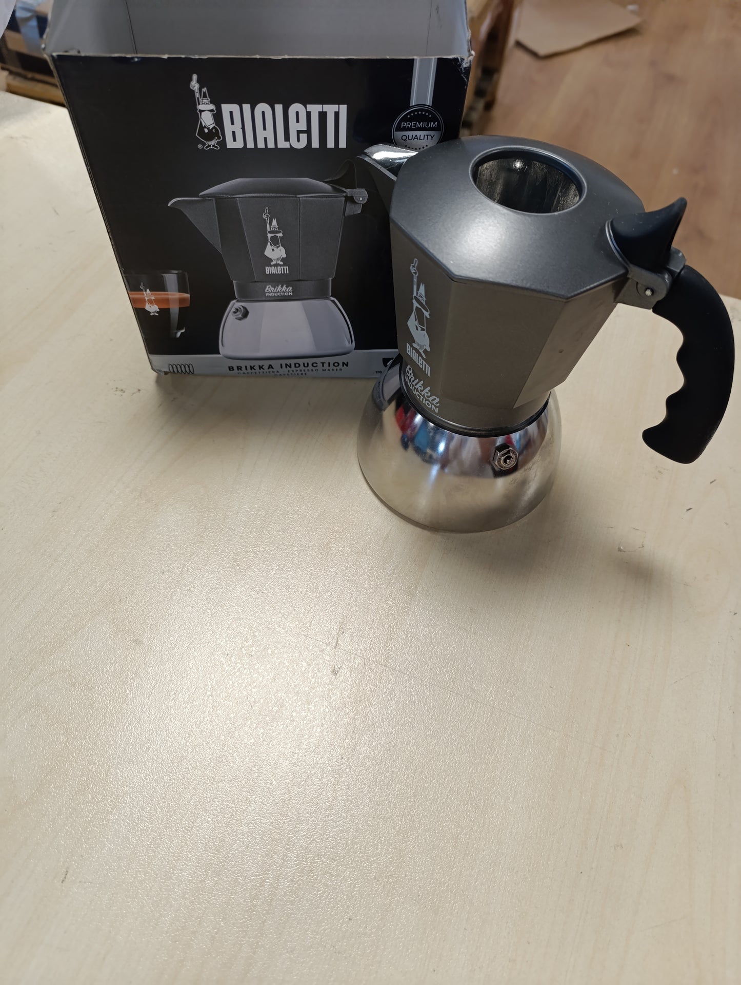 213249 - BIALETTI Makinë kafeje me induksion, 4 filxhanë (170 ml), e përshtatshme për të gjitha sobat