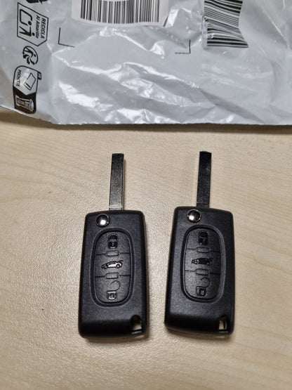 216540 - CISIXIN Mbulesë çelësash makine me 2 copë, kuti çelësash inteligjentë me 3 butona, e pajtueshme me Citroen Peugeot, CE0523-CE0536 (e zezë)