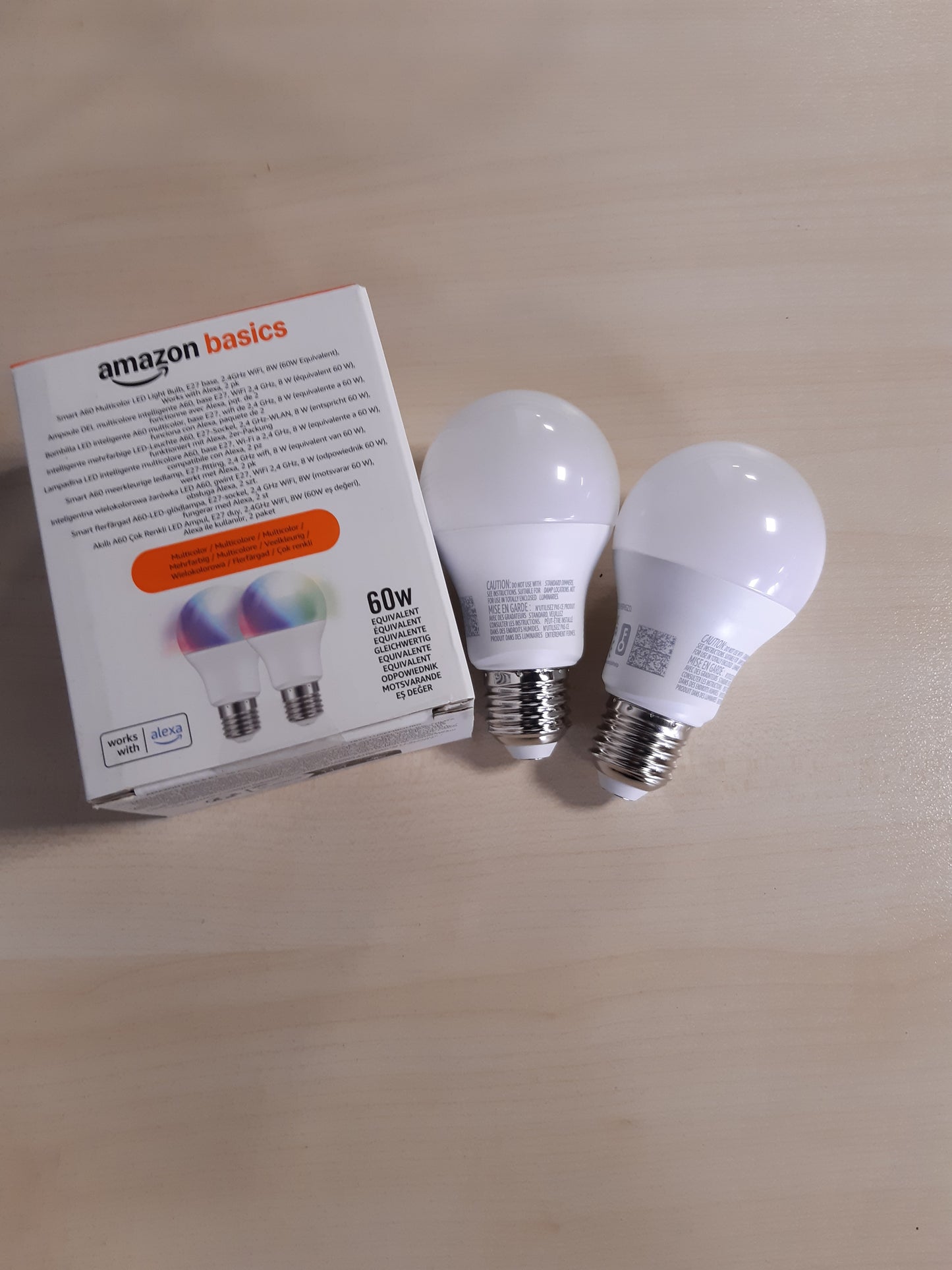 172361 - AMAZON BASICS Llambë LED Inteligjente që Ndryshon Ngjyrë, Tipi E27, 8W (ekuivalent i 60W), Funksionon Vetëm me Alexa, Pako me 2, Shumëngjyrëshe