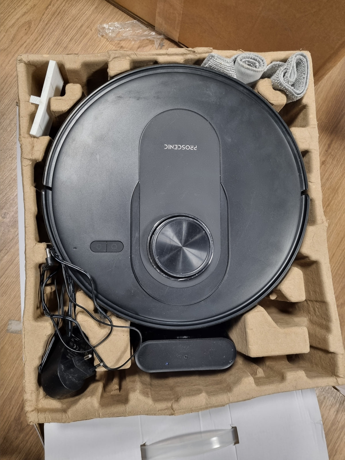 84151 - PROSCENIC Q8 - Fshesë robot me korrent. Hartëzim, pastrim i dyshemesh me fuqi 6000Pa dhe kohë veprimi 200 minuta. Navigim LiDAR, kontroll përmes APP/Alexa/WiFi/Siri/IFTTT. Ideal për pastrimin e shtëpisë dhe qimet e kafshëve shtëpiake.