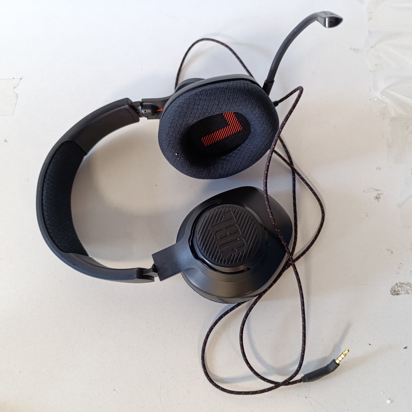 268295 - JBL Kufje për Lojëra me Tel Quantum 100M2, JBL QuantumSOUND Signature, Prizë Kufjesh 3.5 mm, Mikrofon i Lëvizshëm, Opsion Heshtjeje, E Zezë