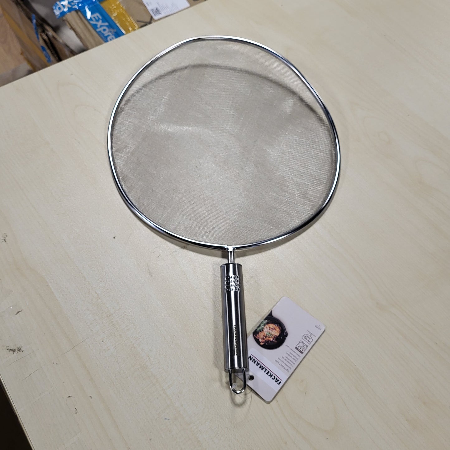 206486 - FACKELMANN Sitë Opal Splatter 29cm, Mbrojtëse kundër Spërkatjeve të Gatimit për Tigan, Mbrojtëse kundër Spërkatjeve të Yndyrës, Rrjetë Çelik Inoks Shumë e Hollë, Madhësia 42.5x29x2.5cm, Ngjyra Argjend