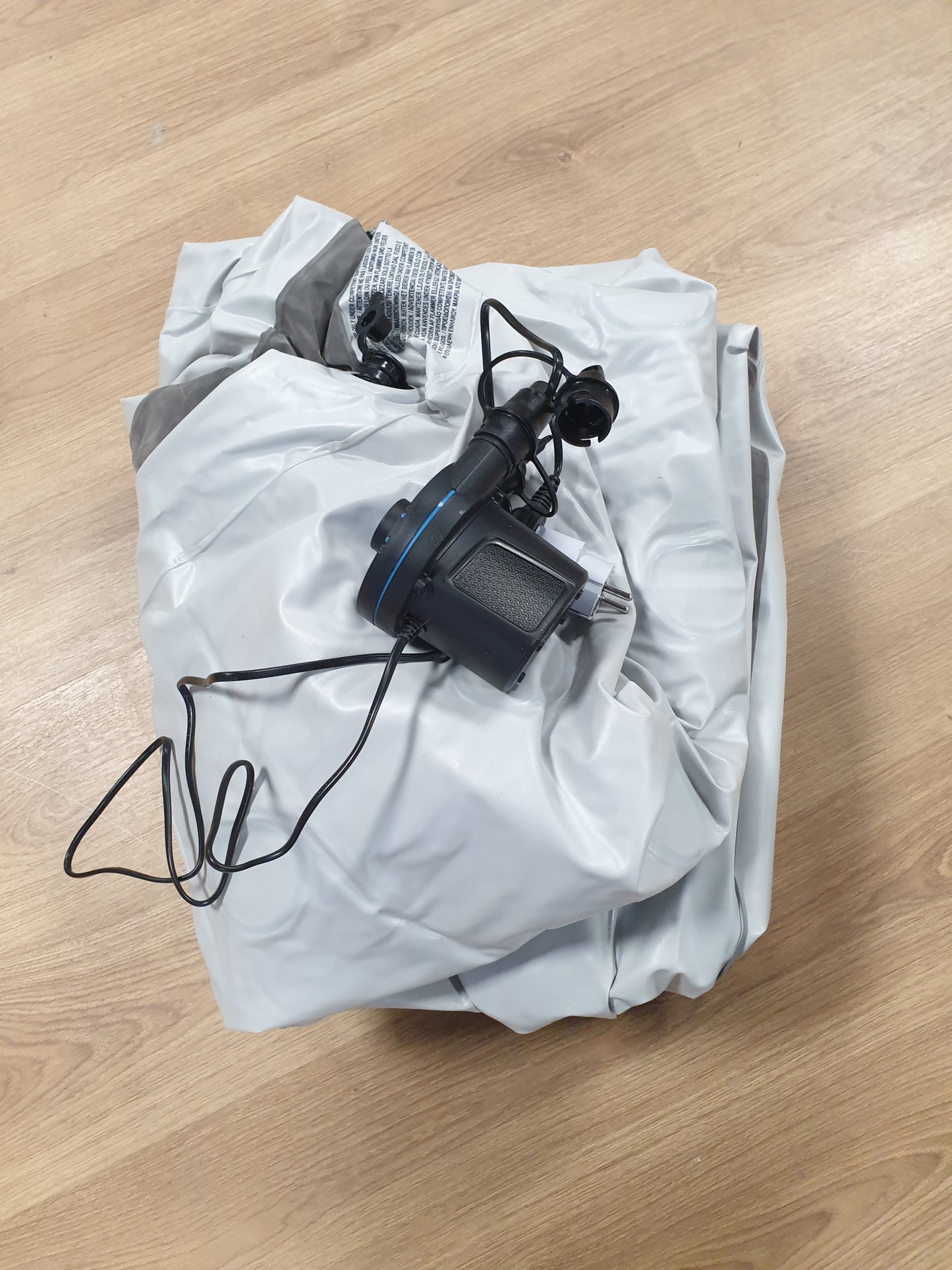 199536 - BESTWAY - Dyshek Ajri i Dyfishtë Premium për Kampim me Pompë Elektrike, i Portatshëm, Material Vinyl, madhësi 203x152x46cm