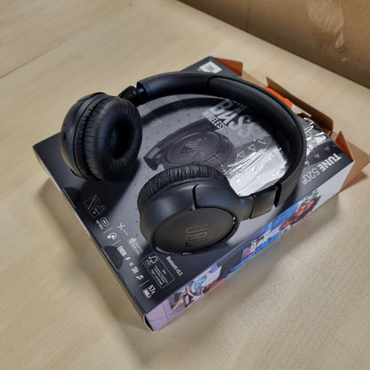 267921 - JBL Tune 520 BT Kufje pa tel Bluetooth, të palosshme dhe të lehta, mikrofon dhe kontrolle në vesh, JBL Pure Bass, lidhje shumëpikëshe, deri në 57 orë jetëgjatësi baterie, të zeza
