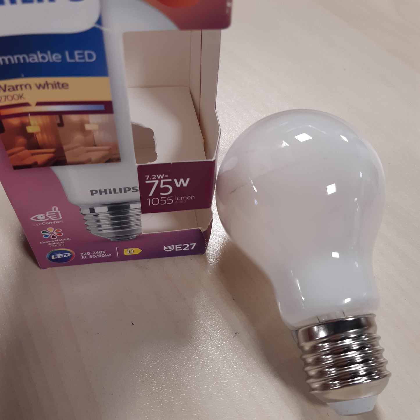 248376 - PHILIPS Llambë LED Standard E27 75W, e Bardhë e Ngrohtë, Xham i Akrilikuar, me Errësim