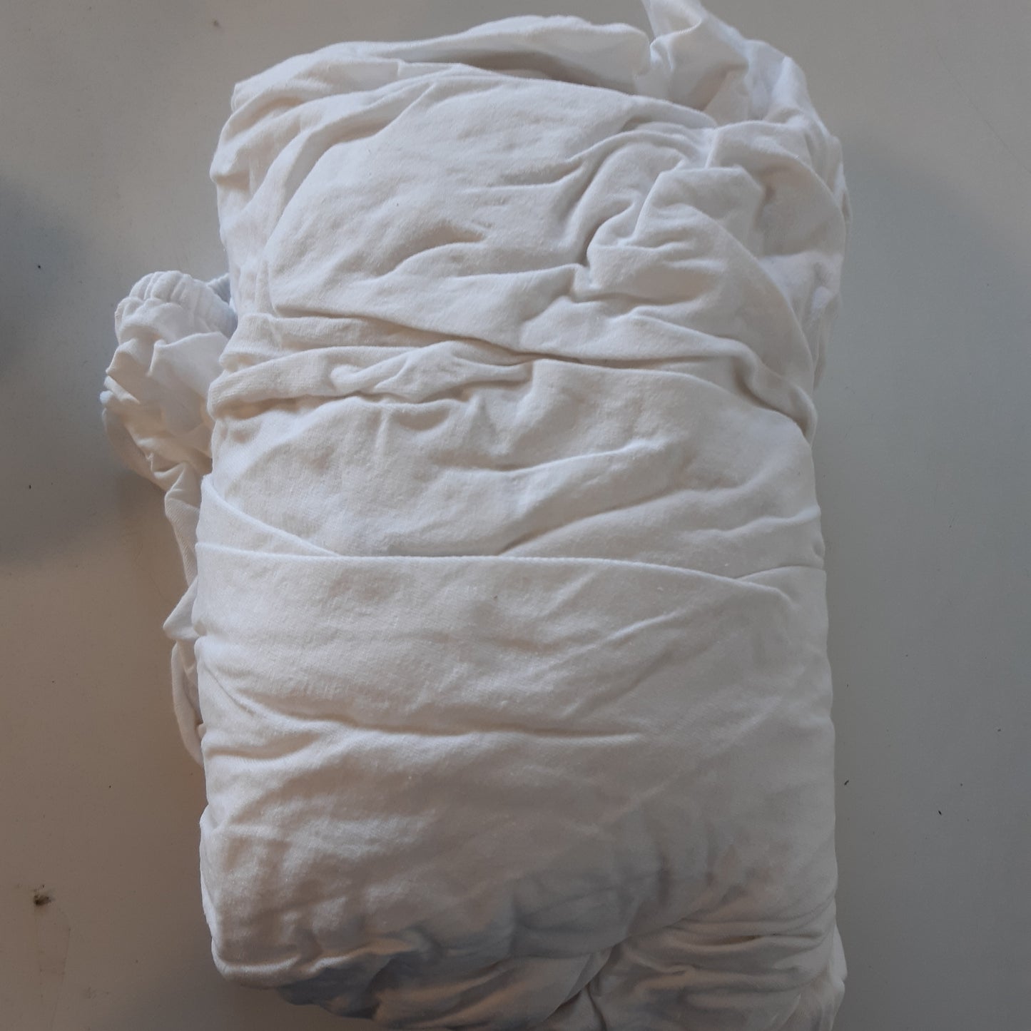 214867 - KOMFORTEC Çarçaf me mbushje 100% pambuk – 200x200 cm – 135g/m² – i bardhë