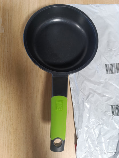 215583 - BRA Tigan, 18 cm, alumin i derdhur me shtresë inovative me tre shtresa jo ngjitëse, i përshtatshëm për të gjitha llojet e sobave, përfshirë induksionin