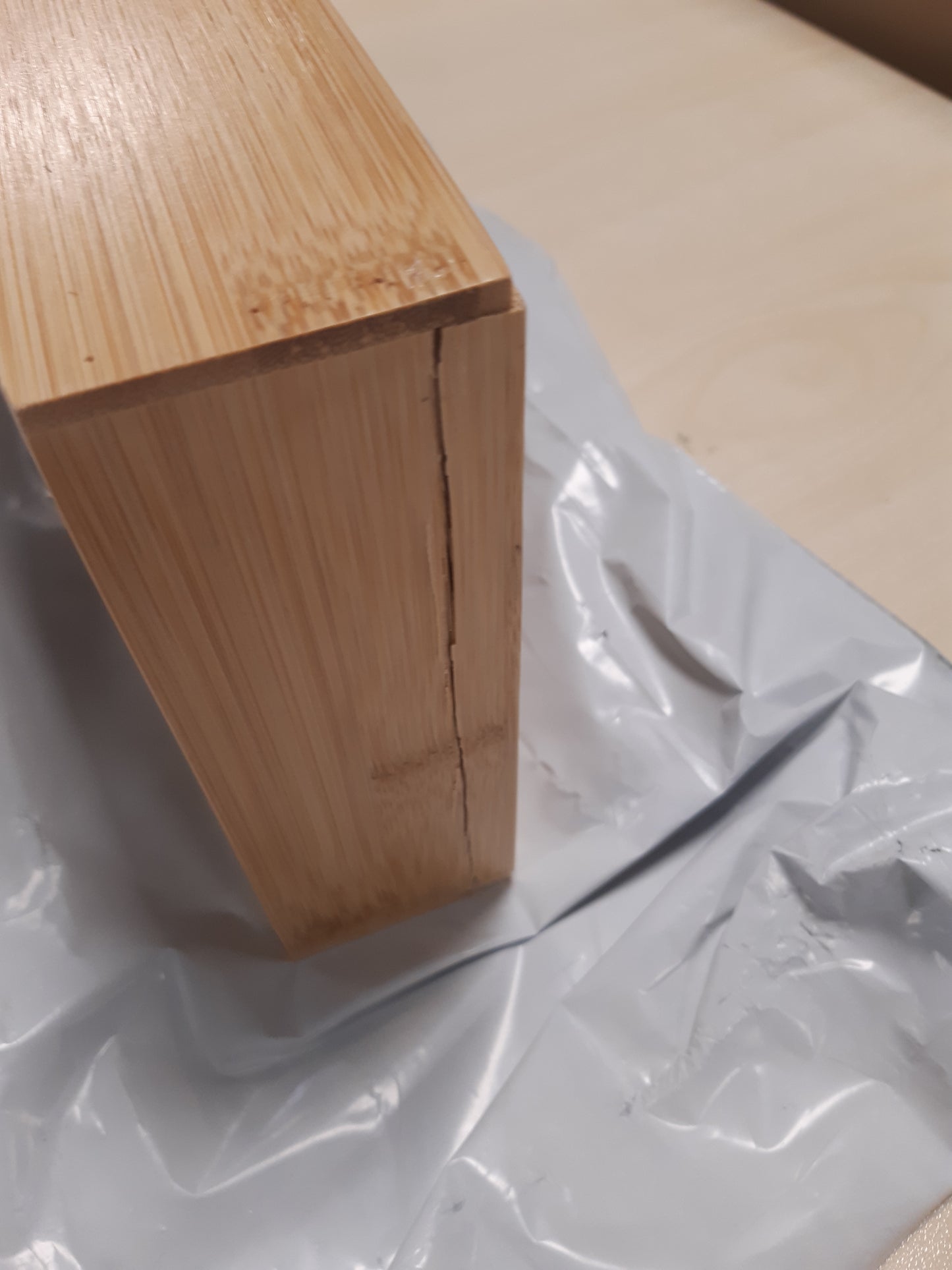 206724 - KESPER - Kuti Ruajtjeje me 6 Ndarje për Supa dhe Salca të Menjëhershme, Material Bambu i Çertifikuar nga FSC®, Përmasat 15x35x7cm, Ngjyra Kafe, Modeli 70822