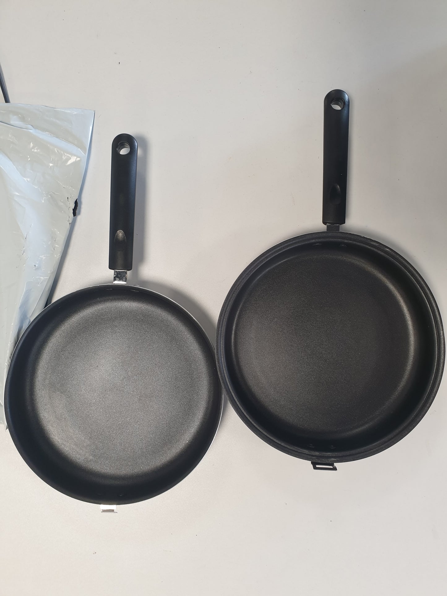251868 - Vier Tigan për Tortilla me Induksion, 24 cm, Alumini