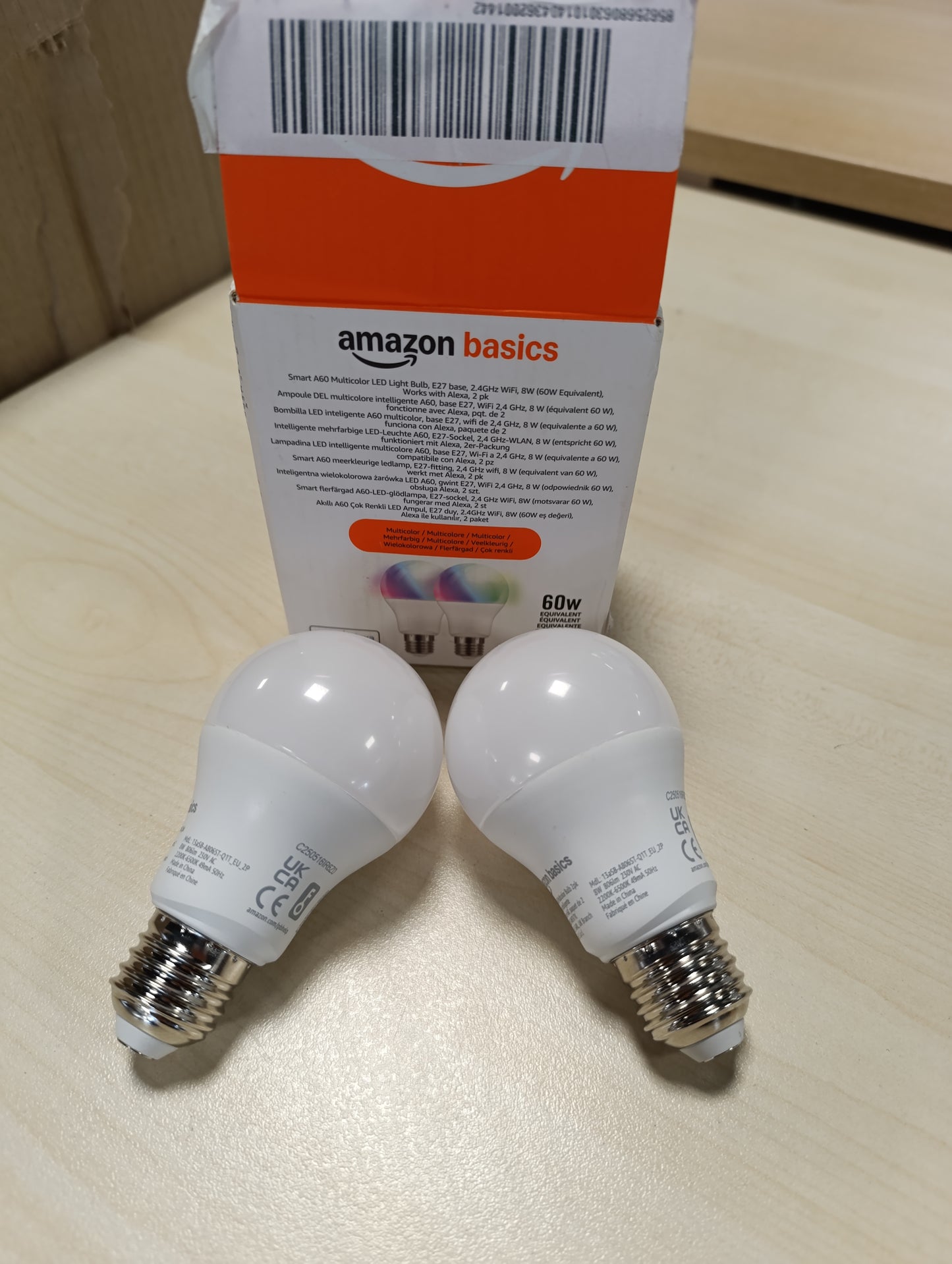 247366 - AMAZONBASICS Llambë LED inteligjente, E27, 8W (ekuivalente me 60W), funksionon vetëm me Alexa, pako me 2, shumëngjyrëshe