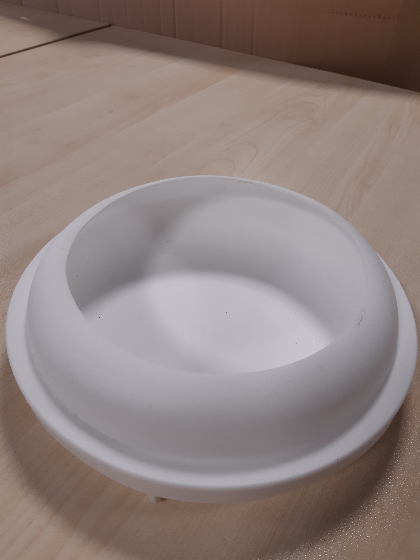 195724 - SCRAPCOOKING - Forma e Rrumbullakët Silikoni 3D me Kupolë, ⌀ 21 cm, Cilësi Profesionale për Brumëra, Embëlsirë, Kek, ngjyra e bardhë - 2890