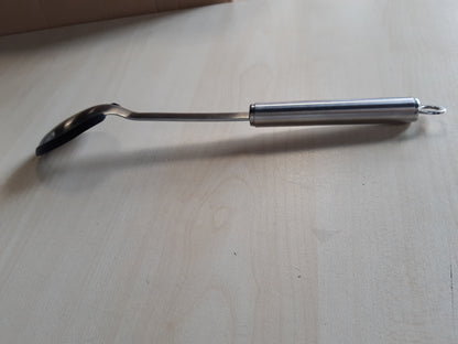 250993 - RÖSLE Lugë silikoni, Lugë salce me cilësi të lartë me buzë silikoni dhe dorezë të rrumbullakët, çelik inox 18/10, e përshtatshme për lavastovilje, 33.5 x 6 x 4 cm, Argjendtë/E zezë