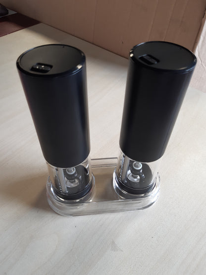 219933 - MULLI ELEKTRIK PËR PIPER PAISHENKEJI: SET MULLIRI ELEKTRIK PËR KRIPË DHE PIPER ME BAZË, MULLI ELEKTRIK AUTOMATIK PËR ERËZA ME DRITË LED TË BARDHË DHE MADHËSI TË RREGULLUESHME TË BLUARJES