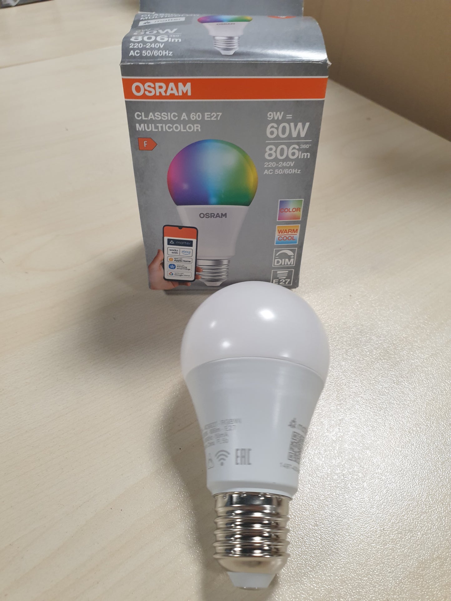 228653 - OSRAM SMART+ RGBW, llambë LED E27, Matter over Wifi, zëvendëson 60W, 16 milionë ngjyra RGB, 1 pako, nuk është e përputhshme me aplikacionin SMART+