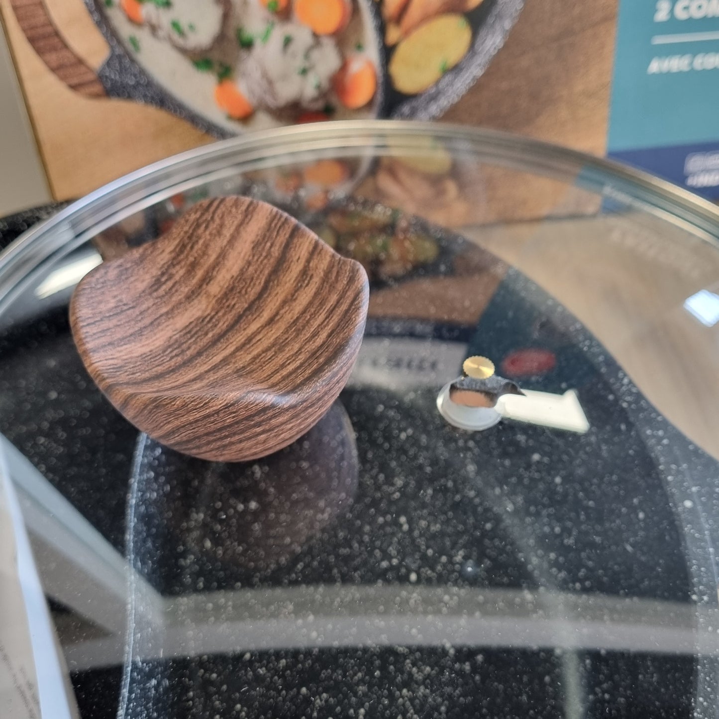 217322 - Sitram 716948 Tigan me 2 ndarje Ø28 cm, Alumin i derdhur, Veshje jo-ngjitëse pa PFOA, Tenxhere Shabu me kapak qelqi, Përshtatshëm për të gjitha sobat