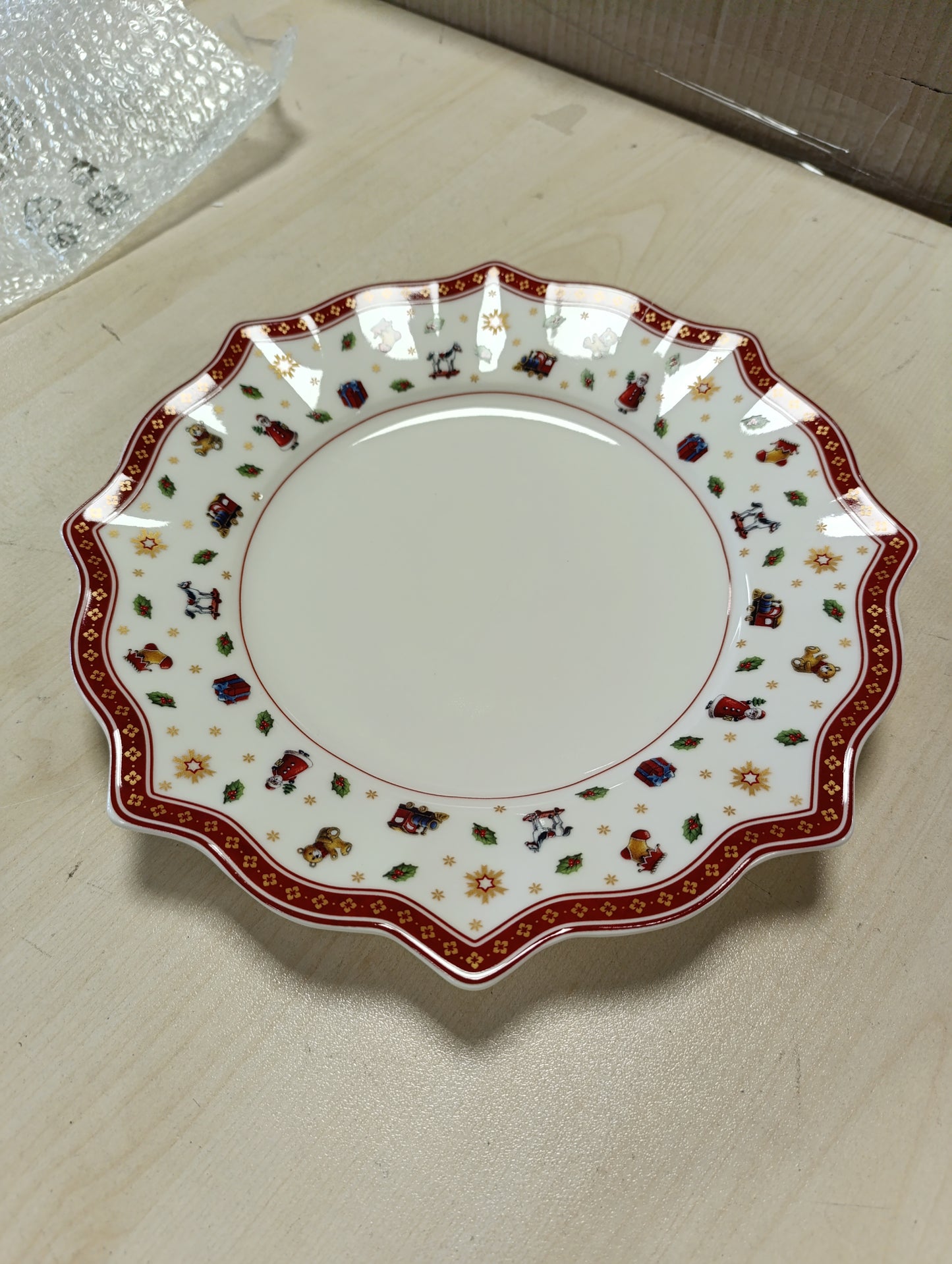213894 - VILLEROY & BOCH Pjatë darke e bardhë