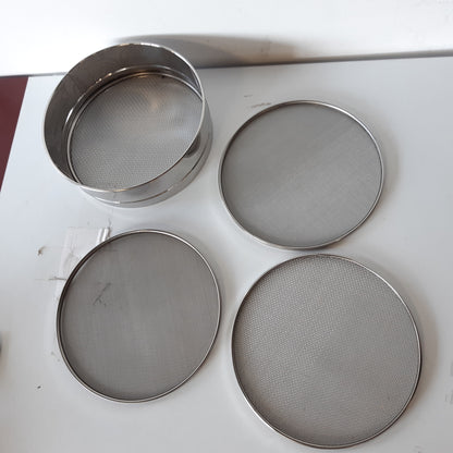226454 - DE BUYER Sitë çeliku inox me 4 futje site të ndërrueshme, diametra 3mm/2mm/1mm/0.5mm, 4605.21, Argjend