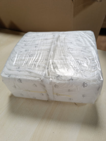252058 - AMAZON BASICS Pelena për qen meshkuj, të vegjël (30 copë), të bardha