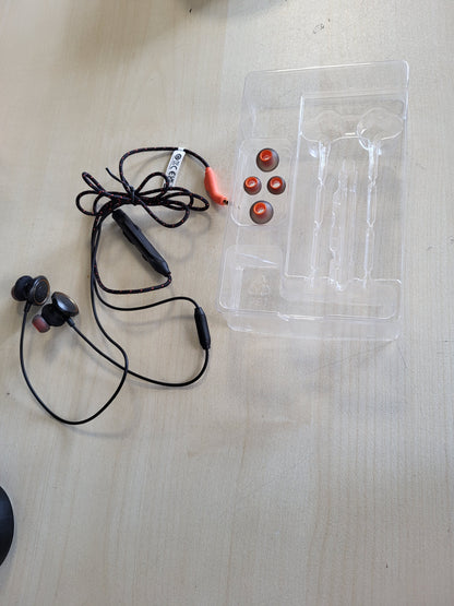 268359 - JBL Kufje për Lojëra Quantum 50 me Tel, Mikrofon, Kompatibilitet me PC dhe Konzola, Ngjyrë e Zezë