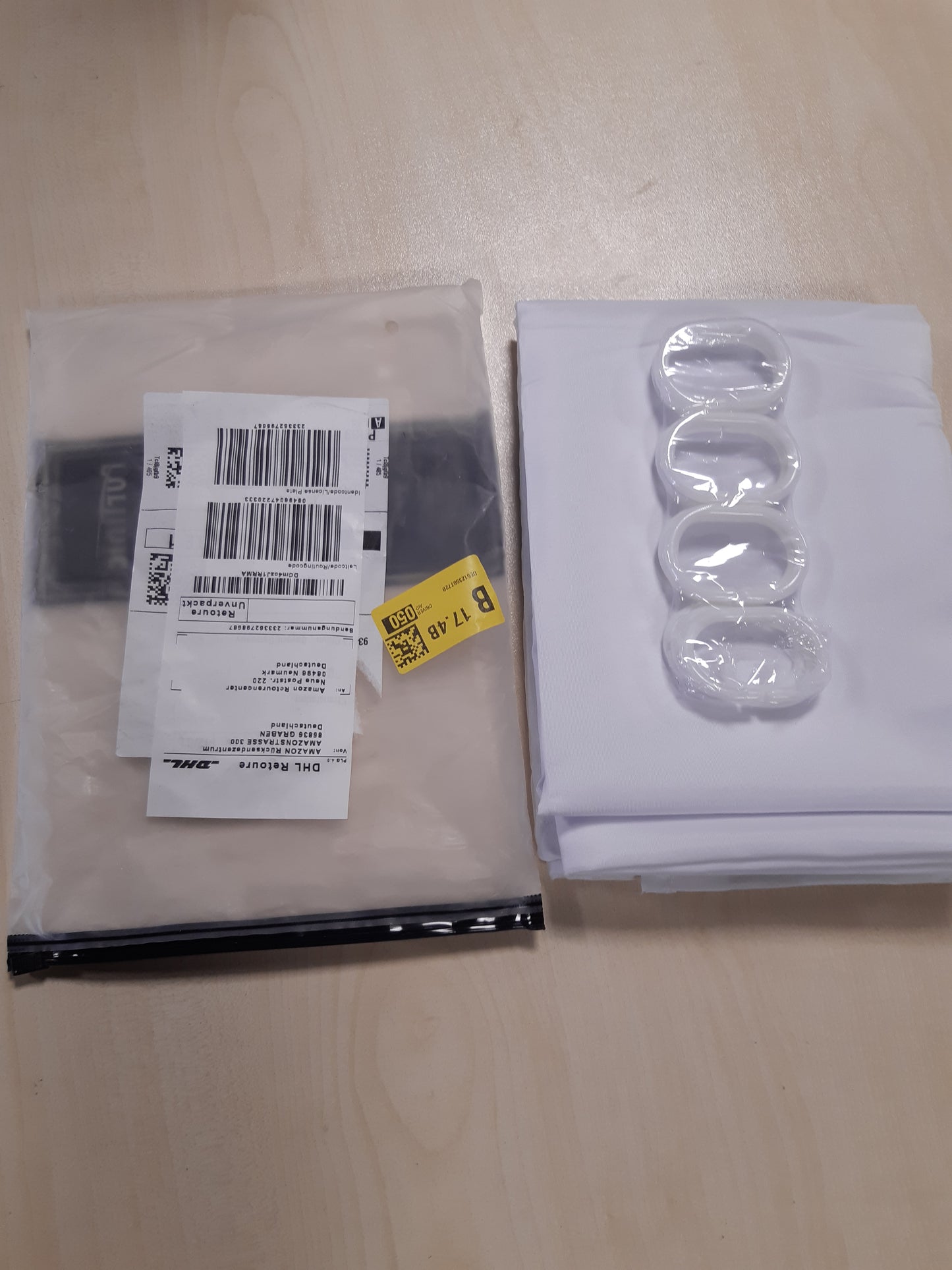 210909 - FURLINIC Perde Dushi e Ngushtë, E Bardhë, 150x180cm, Prej Poliesteri Rezistent ndaj Mykut dhe Ujit, e Lavi, me 10 Unaza për Dush dhe Vaskë