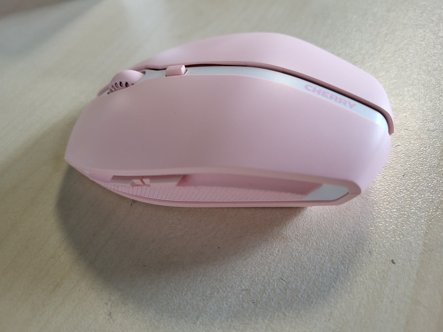 268627 - CHERRY GENTIX BT, Maus pa tel Bluetooth, deri në 3 pajisje, 1000/2000 DPI, 7 butona, Cherry Blossom